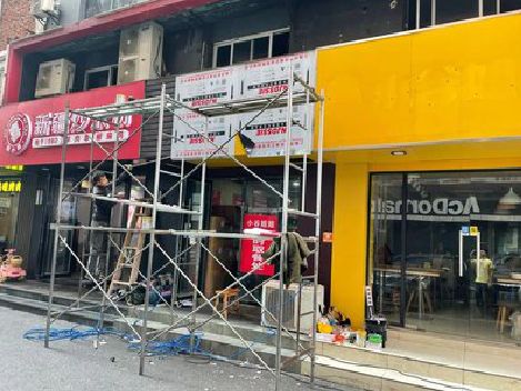 万载制作广告招牌如何避免它发黄？